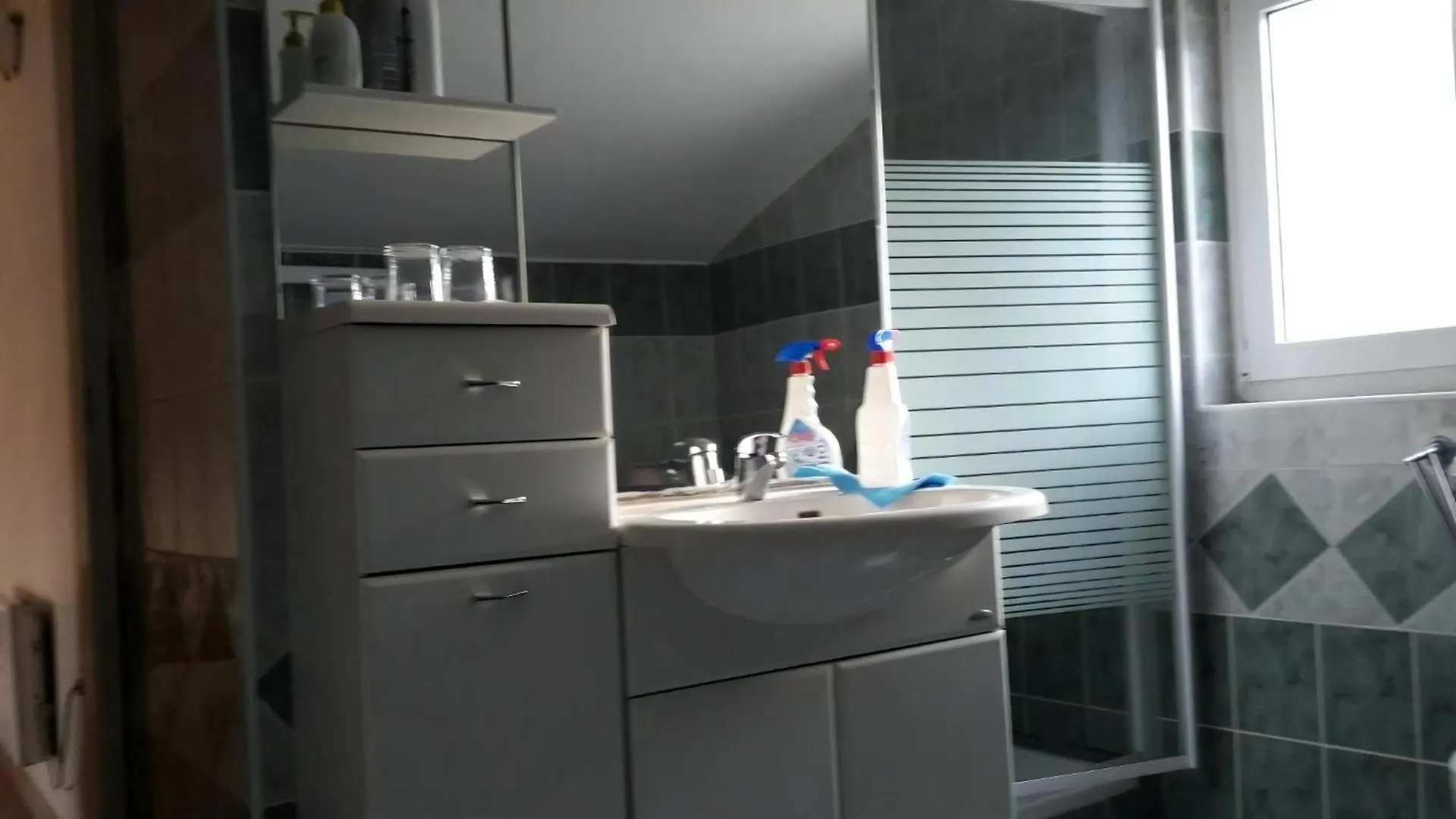 Ferienwohnung Fuer Fuenf Personen Mit Balkon Vinjerac